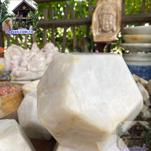 Quả cầu 12 mặt giúp hút năng lượng độc hại Quả cầu 12 mặt giúp hút năng lượng độc hại