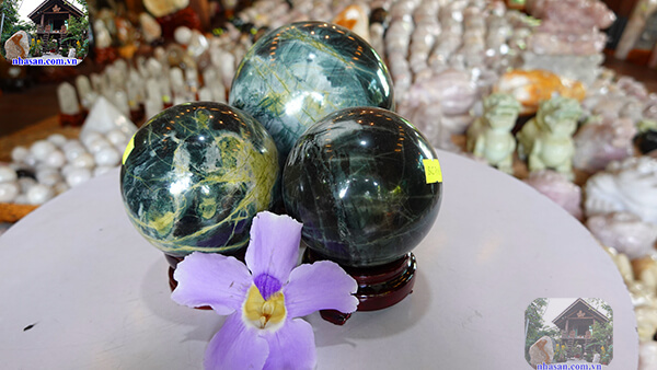 Quả cầu phong thủy mang ý nghĩa gì?
