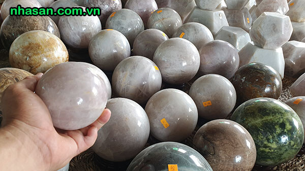Quả cầu thạch anh đá tự nhiên