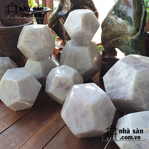 Quả Cầu Đá Thạch Anh 12 Mặt Quả Cầu Đá Thạch Anh 12 Mặt