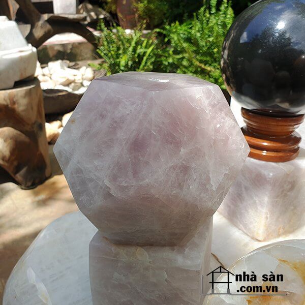 Quả Cầu Đá Thạch Anh 12 Mặt Quả Cầu Đá Thạch Anh 12 Mặt