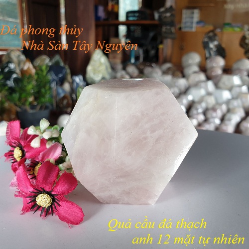 12 Small Stone Quartz Ball
