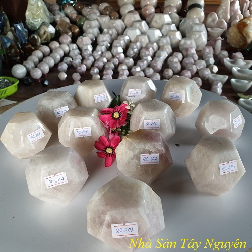 Quartz Stone 12 Faces Feng Shui