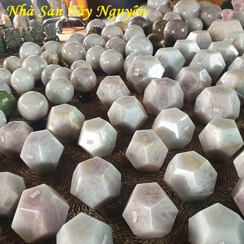 Quartz Stone 12 Faces Feng Shui