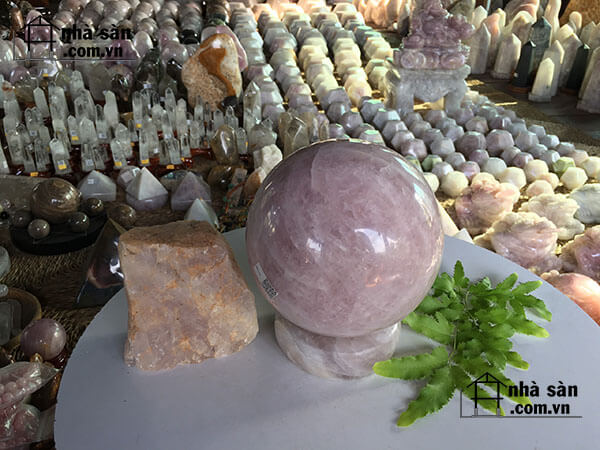 Quả Cầu Đá Thạch Anh Hồng Đặt Bàn Làm Việc Quả Cầu Đá Thạch Anh Hồng Đặt Bàn Làm Việc