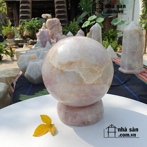 Quả Cầu Đá Thạch Anh Hồng Đặt Bàn
