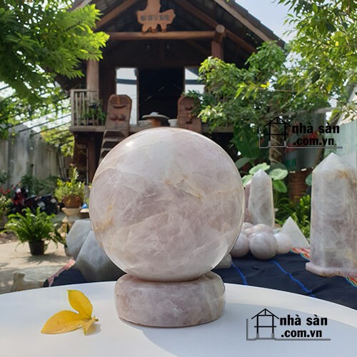 Quả Cầu Đá Thạch Anh Hồng Tự Nhiên Quả Cầu Đá Thạch Anh Hồng Tự Nhiên