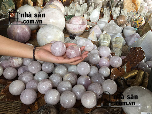 Quả Cầu Nhỏ Đá Thạch Anh Tự Nhiên Quả Cầu Nhỏ Đá Thạch Anh Tự Nhiên