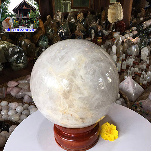 Quả cầu đá thạch anh trắng đường kính 23cm QC762-3 Quả cầu đá thạch anh trắng đường kính 23cm QC762-3