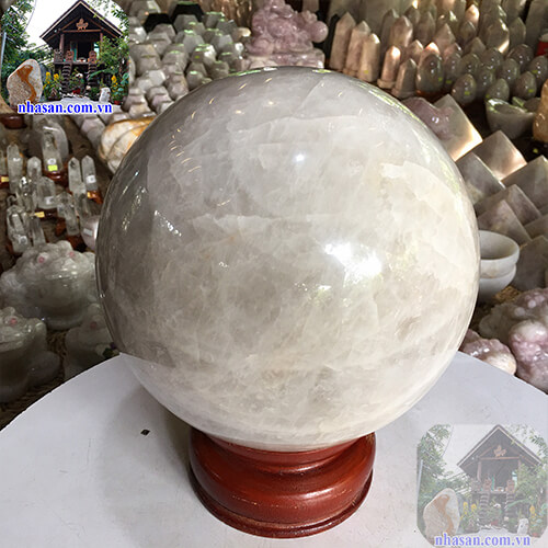 Quả cầu thạch anh trắng tự nhiên năng lượng cao Quả cầu thạch anh trắng tự nhiên năng lượng cao