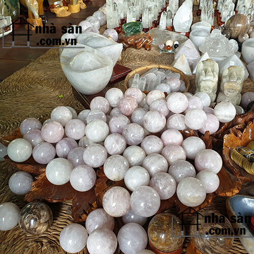 Quả Cầu Nhỏ Đá Thạch Anh Hồng Quả Cầu Nhỏ Đá Thạch Anh Hồng