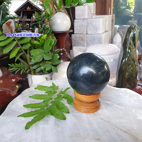 Quả cầu phong thủy đá canxedon giá bao nhiêu Quả cầu phong thủy đá canxedon giá bao nhiêu