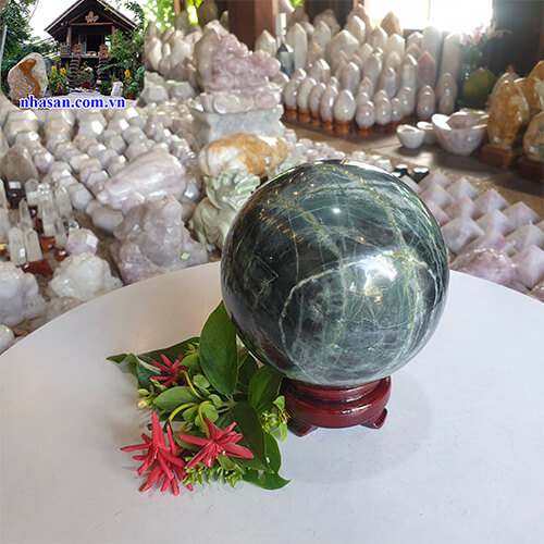 Mua quả cầu phong thủy đá canxedon ở đâu Mua quả cầu phong thủy đá canxedon ở đâu