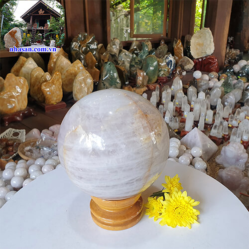 Mua quả cầu phong thủy đá thạch anh hồng ở đâu Mua quả cầu phong thủy đá thạch anh hồng ở đâu