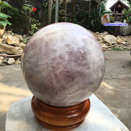 Quả cầu phong thủy đá thạch anh hồng tự nhiên nguyên khối nặng 25.5kg QC758-2 Quả cầu phong thủy đá thạch anh hồng tự nhiên nguyên khối nặng 25.5kg QC758-2