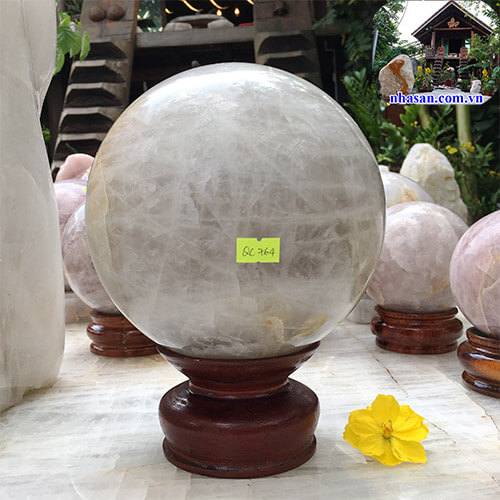 Quả cầu phong thủy đá thạch anh trắng QC764-1 Quả cầu phong thủy đá thạch anh trắng QC764-1