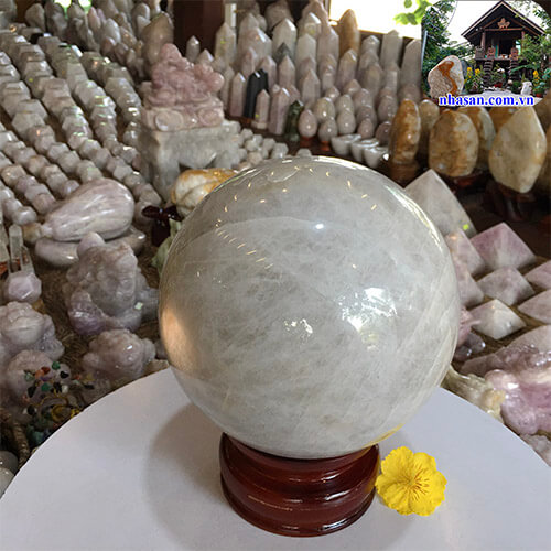 Quả cầu phong thủy đá thạch anh trắng tự nhiên QC761-2 Quả cầu phong thủy đá thạch anh trắng tự nhiên QC761-2
