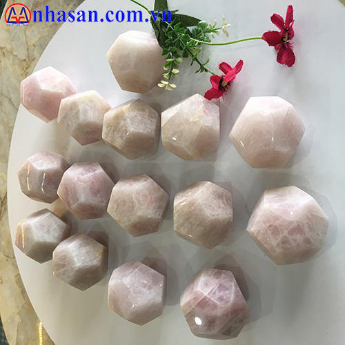 Quả Cầu Thạch Anh 12 Mặt Quả Cầu Thạch Anh 12 Mặt