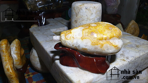 Quả Đu Đủ Đá Thạch Anh Bông Vàng Nguyên Khối