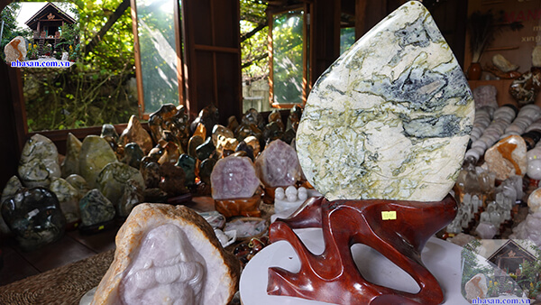 Trụ đá cẩm thạch năng lượng Trụ đá cẩm thạch năng lượng