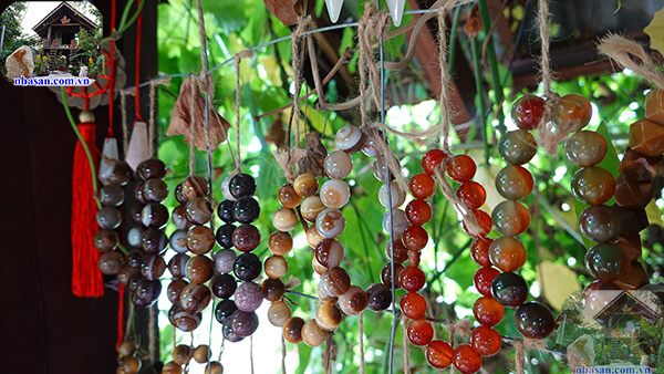 So sánh thạch anh và mã não - Điểm khác biệt