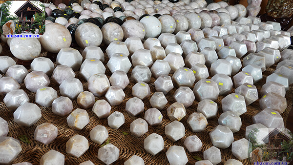 So sánh thạch anh và mã não - Sự khác biệt ít ai biết