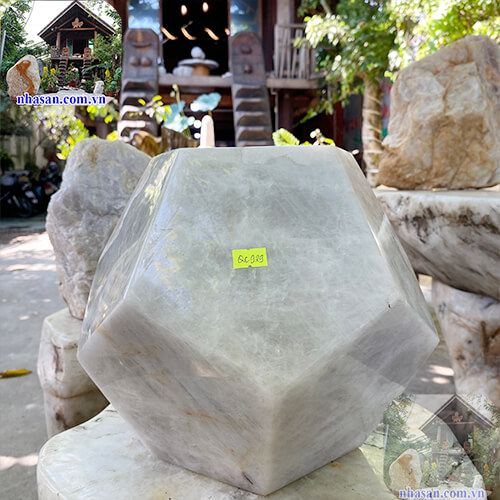 Sử dụng quả cầu thạch anh 12 mặt giúp bạn bình tĩnh trước mọi tình huống Sử dụng quả cầu thạch anh 12 mặt giúp bạn bình tĩnh trước mọi tình huống