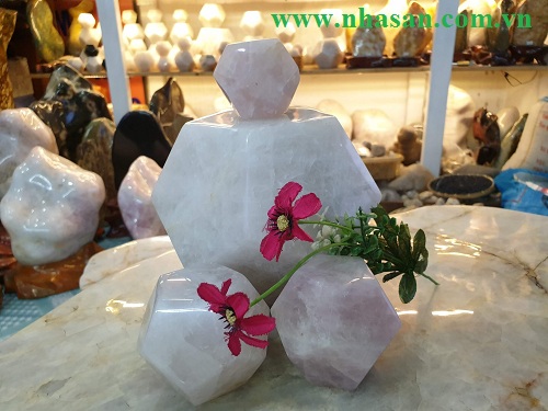 Thạch Anh 12 mặt thu hút tài lộc