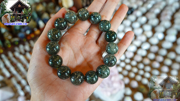 Đá thạch anh tóc xanh