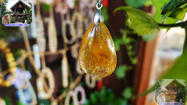 Đá thạch anh tóc là gì?