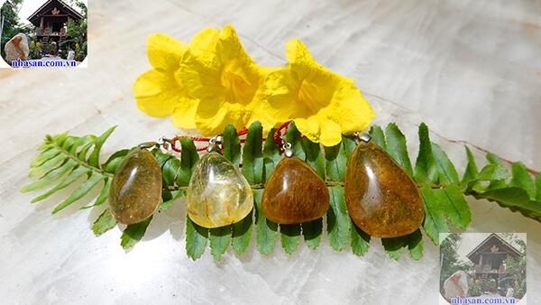 Mặt dây chuyền thạch anh tóc vàng