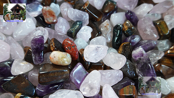 Đá thạch anh vụn ngũ sắc