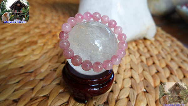 Vòng tay đá thạch anh hồng Vòng tay đá thạch anh hồng