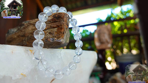 Vòng tay đá thạch anh trắng Vòng tay đá thạch anh trắng