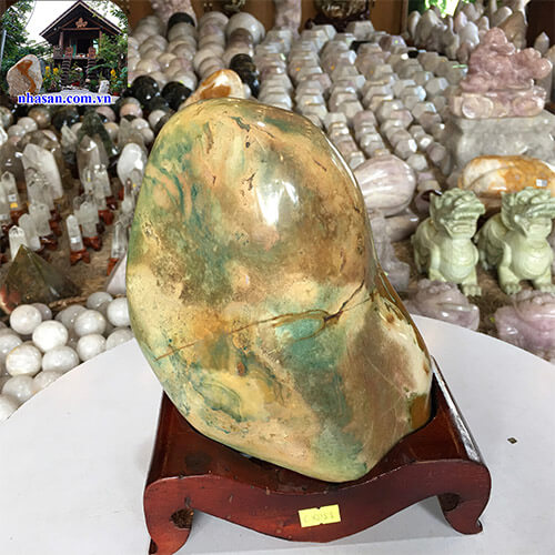 Trụ đá canxedon chuyển mã não vàng tự nhiên Trụ đá canxedon chuyển mã não vàng tự nhiên