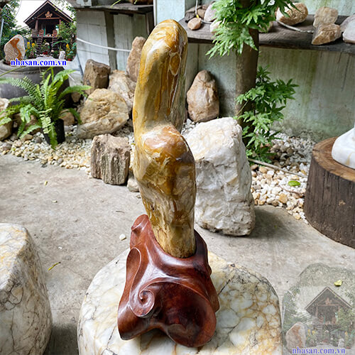 Trụ đá canxedon thiên nhiên cao 52cm Trụ đá canxedon thiên nhiên cao 52cm