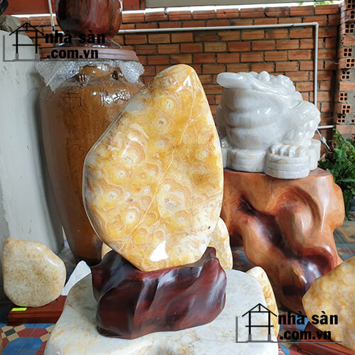 Trụ Đá Thạch Anh Bông Vàng