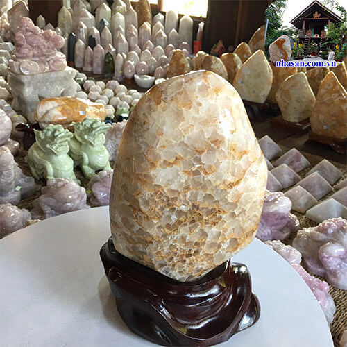 Trụ đá thạch anh bông vàng nặng 6.4kg TAV123-2 Trụ đá thạch anh bông vàng nặng 6.4kg TAV123-2