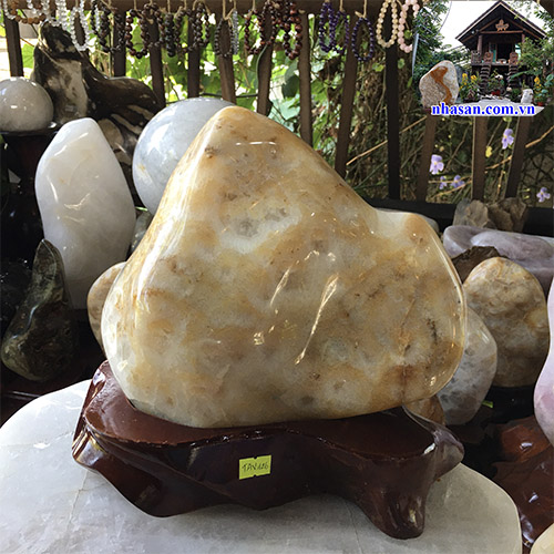 Trụ đá thạch anh bông vàng phong thủy TAV126-2 Trụ đá thạch anh bông vàng phong thủy TAV126-1