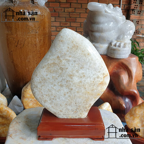 Trụ Đá Thạch Anh Bông Vàng Tự Nhiên