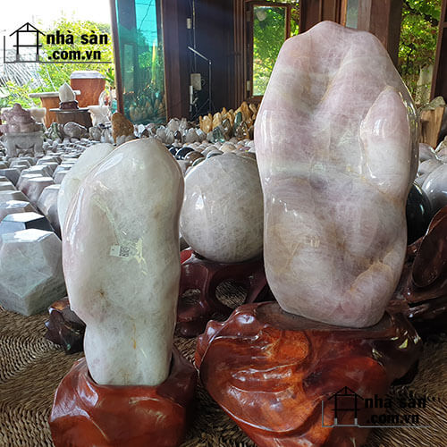 Trụ Đá Thạch Anh Đặt Phòng Khách Trụ Đá Thạch Anh Đặt Phòng Khách