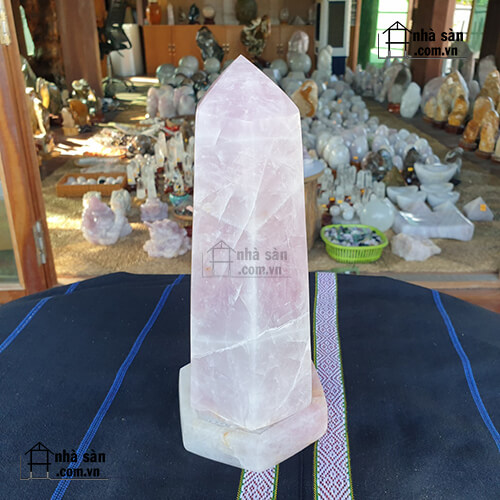 Trụ Đá Thạch Anh Hồng