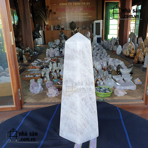 Trụ Đá Thạch Anh Hồng