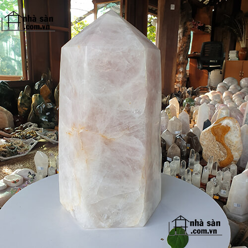 Trụ Đá Thạch Anh Hồng