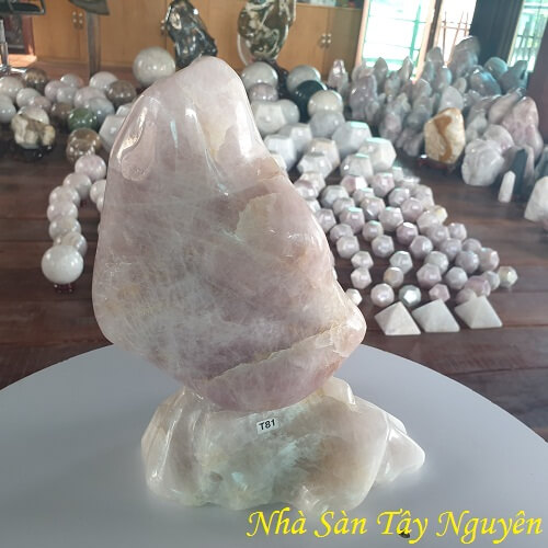 Hong Feng Shui Quartz Stone Head