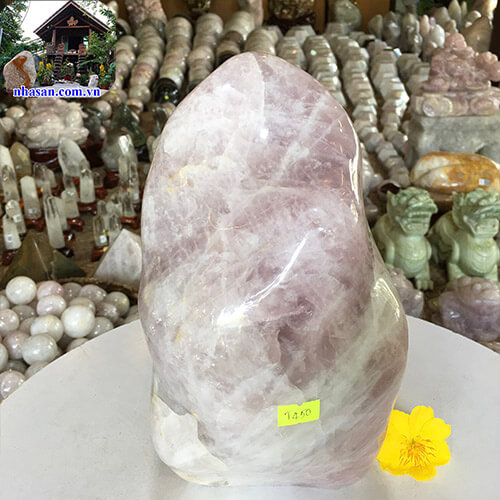 Trụ đá thạch anh hồng phong thủy T450-1 Trụ đá thạch anh hồng phong thủy T450-1