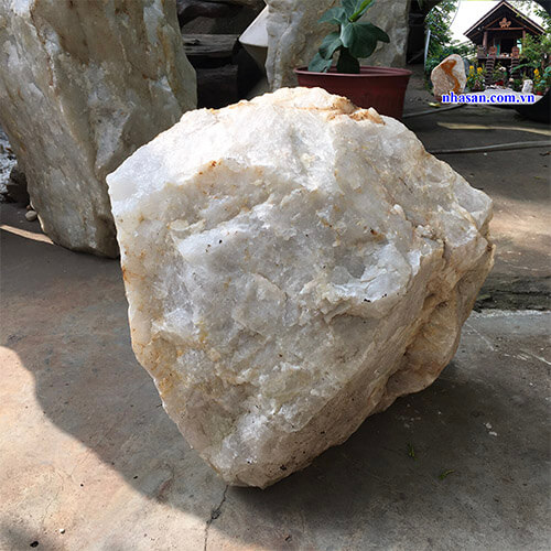 Trụ đá thạch anh hồng thô nguyên khối K73-1 Trụ đá thạch anh hồng thô nguyên khối K73-1