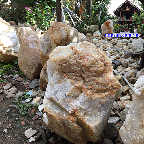 Trụ đá thạch anh hồng thô nguyên khối khử tia bức xạ K81-3 Trụ đá thạch anh hồng thô nguyên khối khử tia bức xạ K81-3