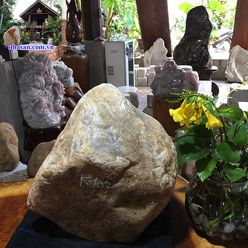 Trụ đá thạch anh hồng thô tự nhiên khối K107-2 Trụ đá thạch anh hồng thô tự nhiên khối K107-2