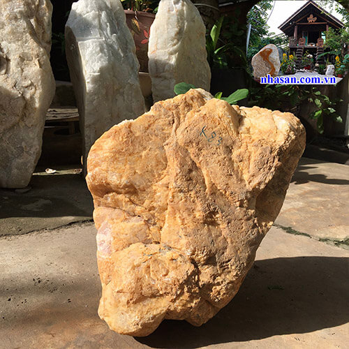 Trụ đá thạch anh hồng thô tự nhiên nguyên khối phong thủy K83-2 Trụ đá thạch anh hồng thô tự nhiên nguyên khối phong thủy K83-2